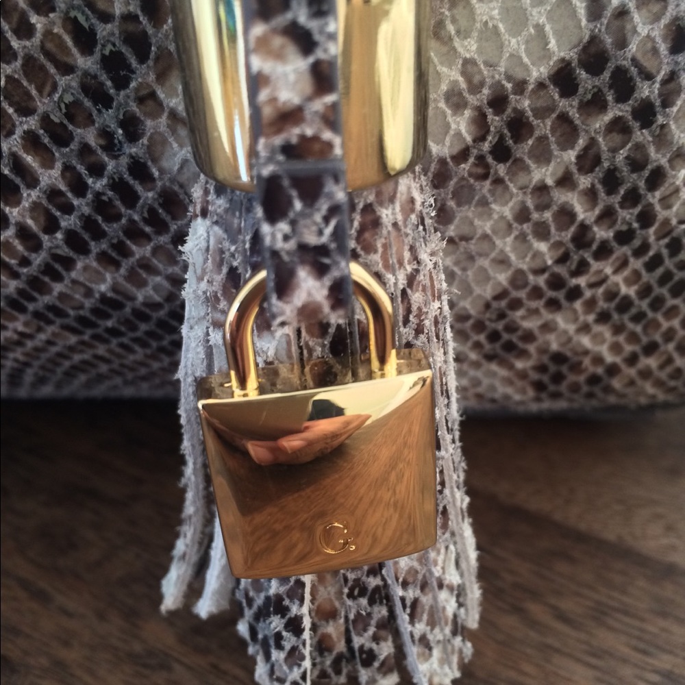 GILI Cowhide Leather Hobo, w/Dust Cover